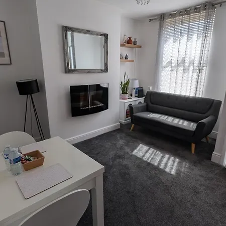 Hello Apartment